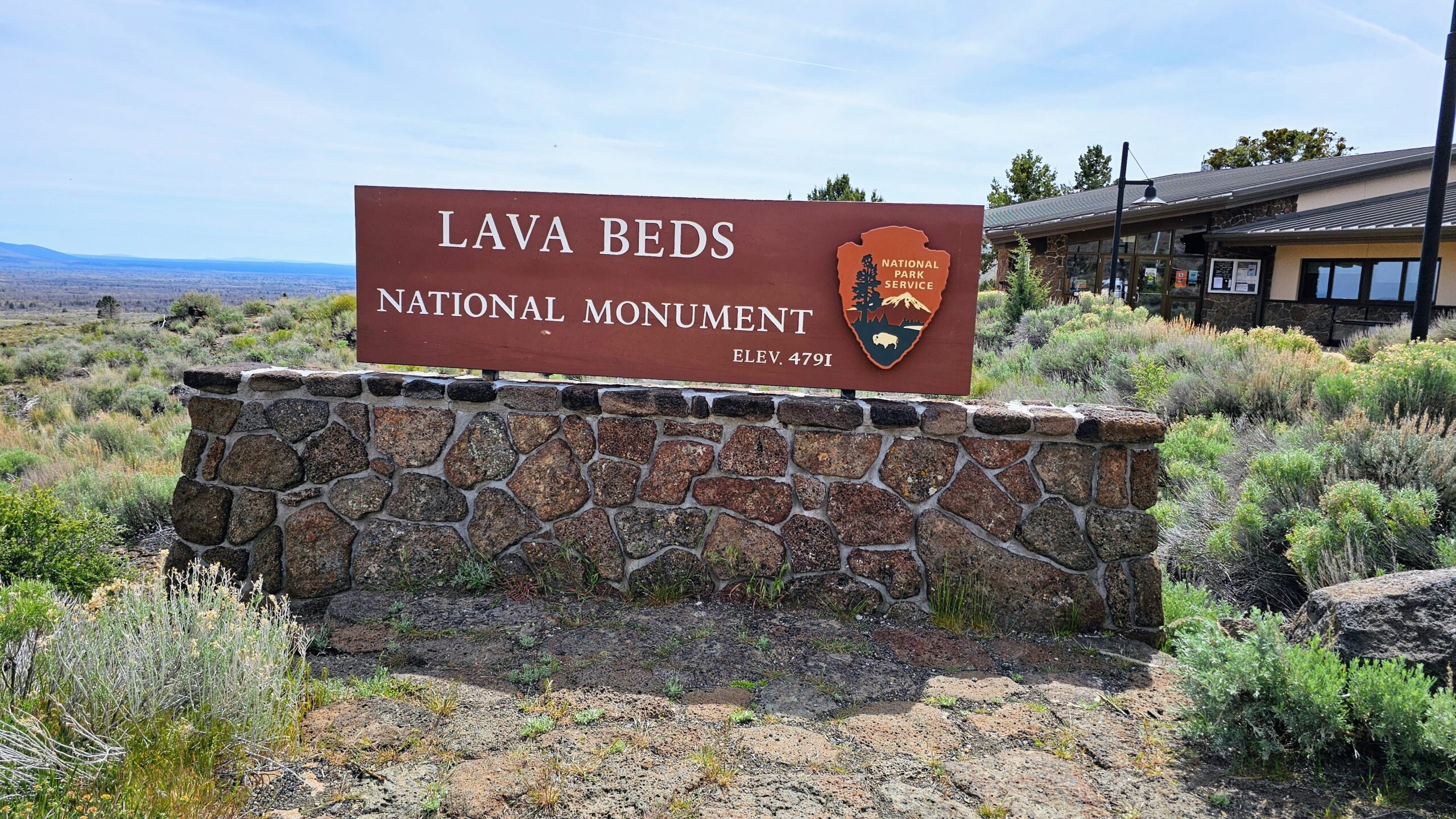 Exploring Lava Beds National Monument – Roadtrip to Northern California – Our First Time Caving!